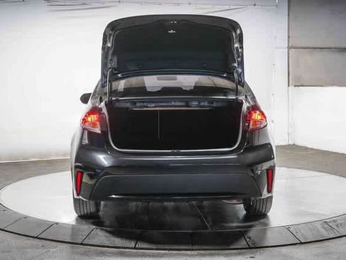 Used 2021 Toyota Corolla LE image 26