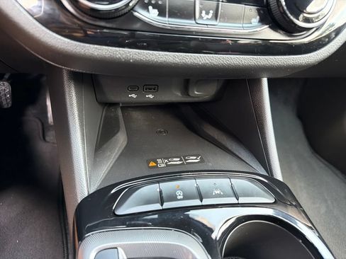 Used 2024 Buick Envista Sport Touring w/ Convenience I Package FWD image 30