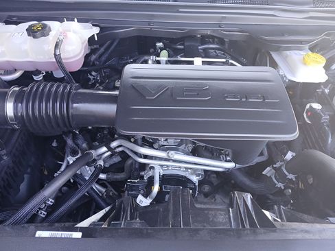 Used 2025 RAM 1500 Big Horn AWD/4WD image 27