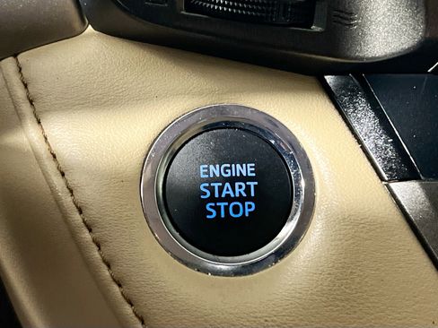 Used 2015 Toyota RAV4 Limited w/ Outdoor Package image 24