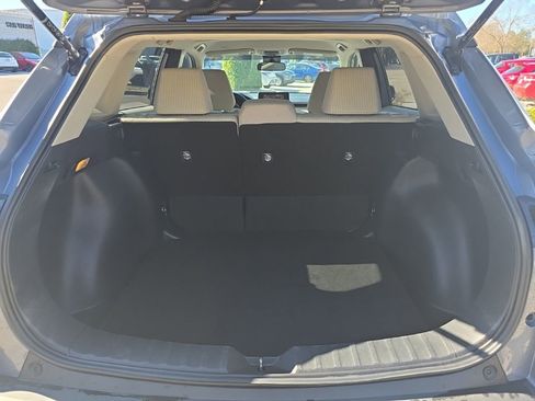 Used 2022 Toyota Corolla Cross LE image 12