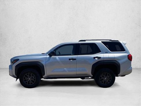 Used 2025 Toyota 4Runner SR5 AWD/4WD image 26