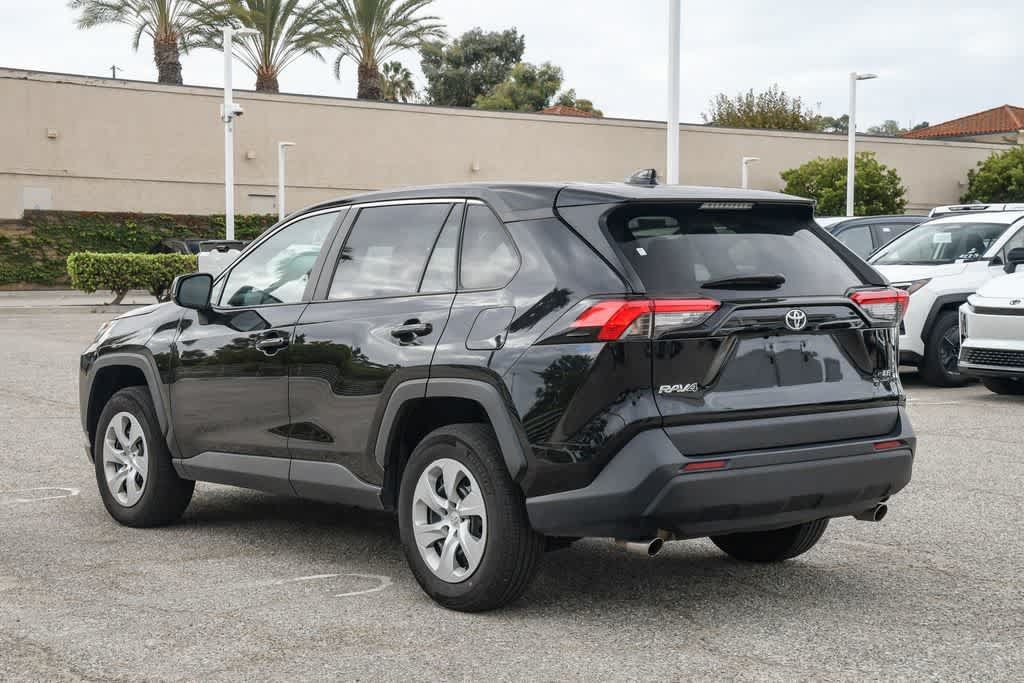 Used 2025 Toyota RAV4 LE FWD image 8