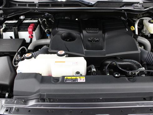 Used 2024 Toyota Tundra SR5 w/ SR5 Premium Package AWD/4WD image 37