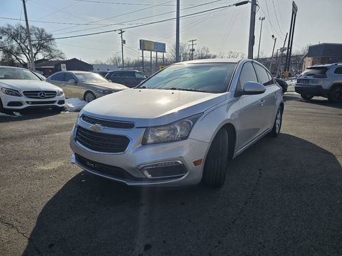 Used 2016 Chevrolet Cruze LT image 5