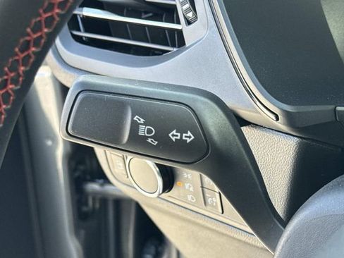 Used 2025 Ford Escape ST-Line w/ Equipment Group 301A image 26