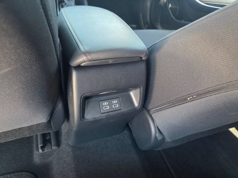Used 2025 Toyota Corolla SE FWD image 7