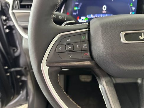 Used 2024 Jeep Grand Cherokee Limited 4xe image 15