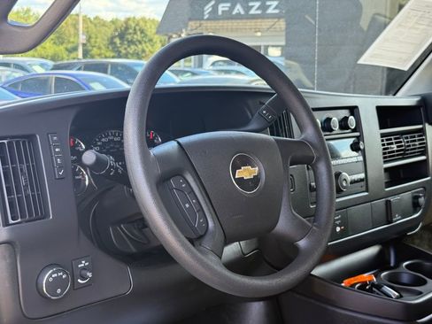 Used 2024 Chevrolet Express 2500 Work Van w/ Driver Convenience Package image 18