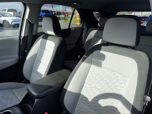 Used 2019 Chevrolet Equinox LT image 16
