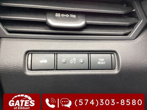 Used 2025 Nissan Altima 2.5 SV FWD image 21