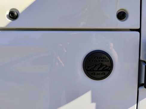 Used 2023 Jeep Wrangler Sport S image 16