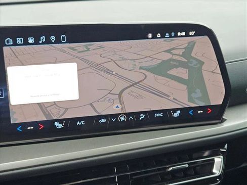 New 2026 Chevrolet Traverse LT image 14