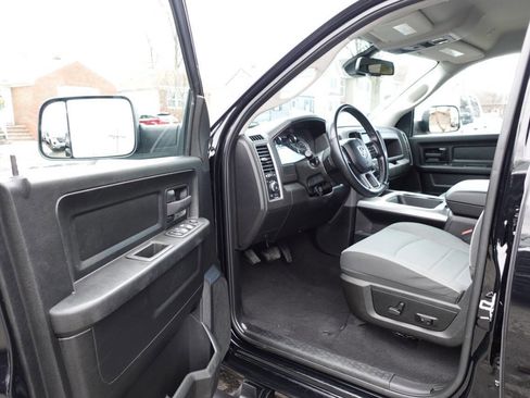 Used 2022 RAM 1500 Express w/ Wheel & Sound Group image 11