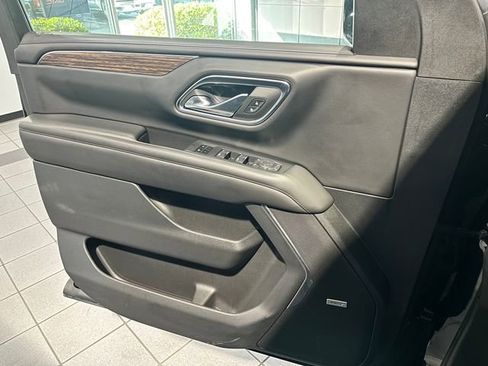 Used 2022 Chevrolet Tahoe High Country AWD/4WD image 26