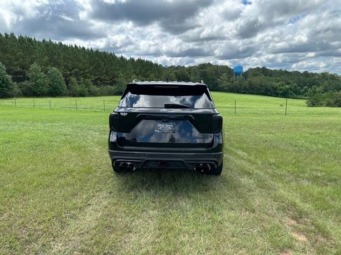 Used 2020 Ford Explorer ST w/ ST Street Pack image 6