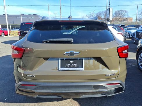 Used 2024 Chevrolet Trax ACTIV w/ Sunroof Package FWD image 6