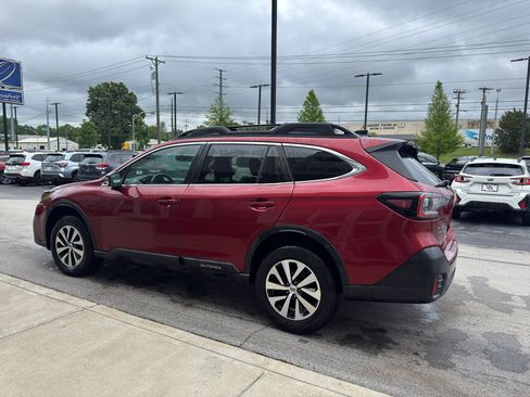 Used 2022 Subaru Outback Premium AWD/4WD image 5