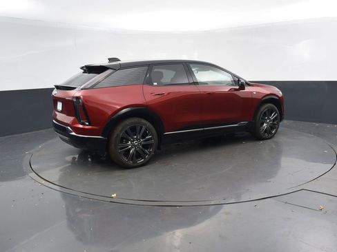 New 2026 Cadillac Optiq Sport 2 image 6