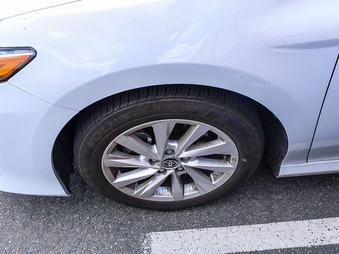 Used 2023 Toyota Camry LE FWD image 9