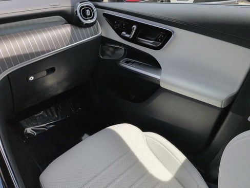 New 2026 Mercedes-Benz GLC 300 image 17