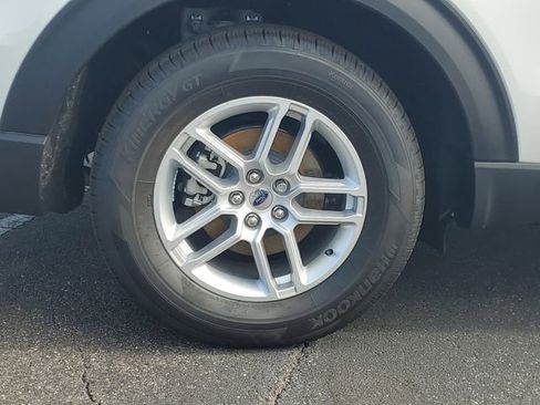 New 2026 Ford Explorer Active image 5