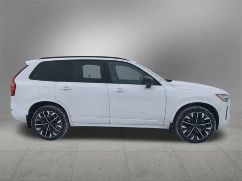 New 2026 Volvo XC90 B6 Ultra w/ Protection Package Premier image 7