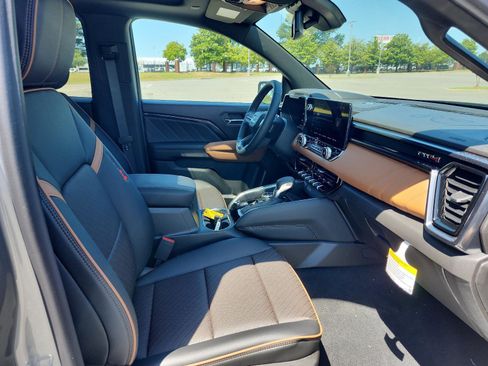 New 2025 GMC Canyon AT4 w/ Nightfall Edition image 6