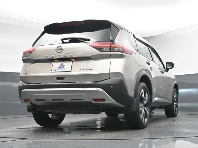 Used 2021 Nissan Rogue Platinum FWD image 38