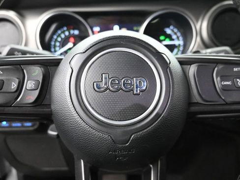 Used 2023 Jeep Wrangler Unlimited w/ Cold Weather Group AWD/4WD image 17