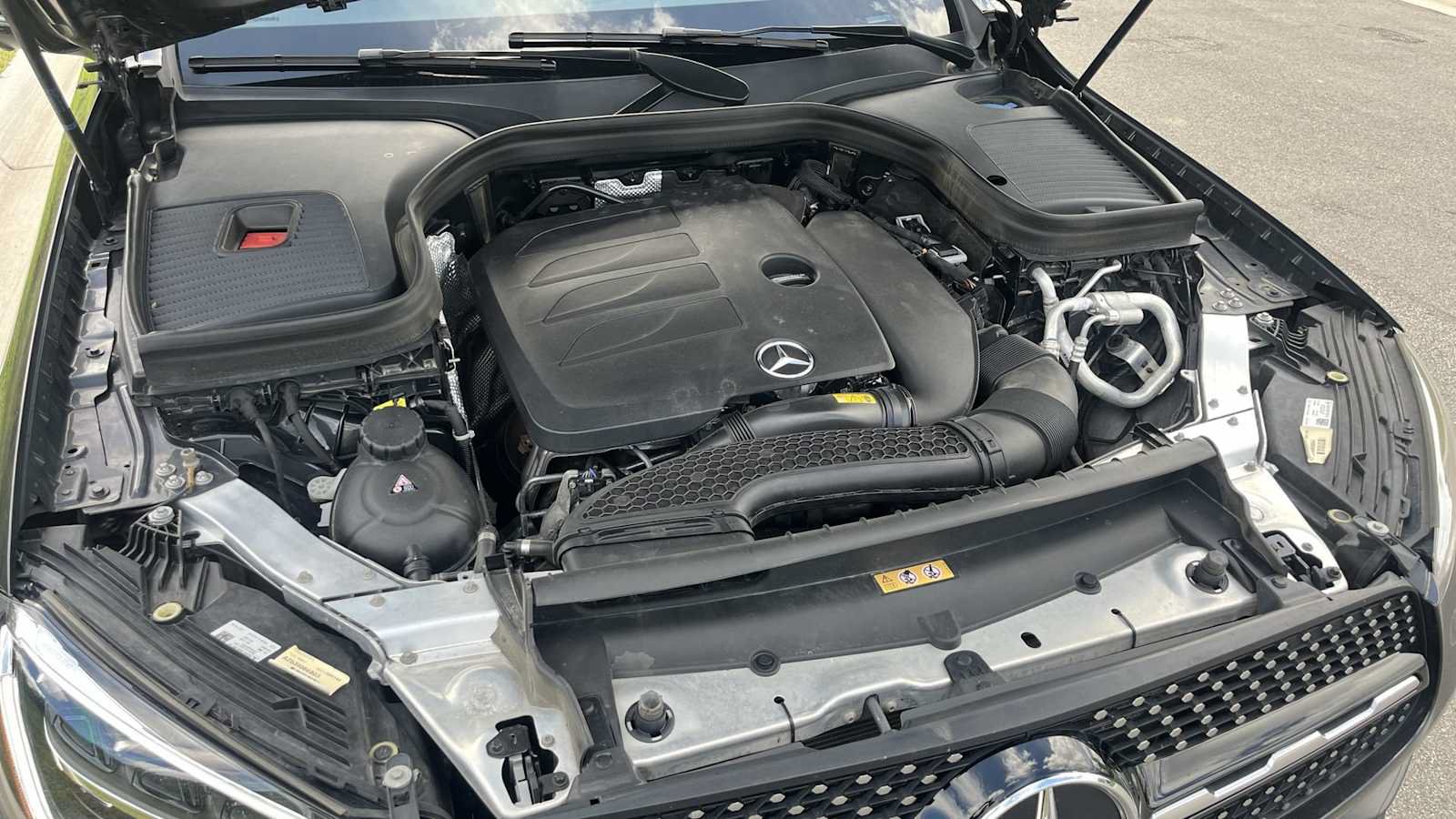 Certified 2023 Mercedes-Benz GLC 300 4MATIC Coupe image 25