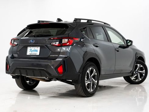 Used 2025 Subaru Crosstrek 2.0i Premium image 30