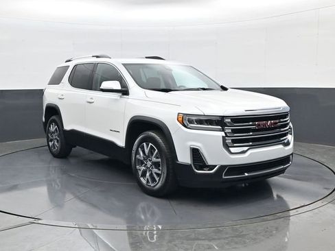 Used 2023 GMC Acadia SLT image 3