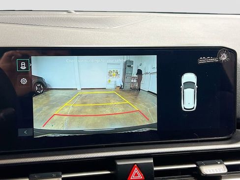 New 2026 Kia Sportage LX image 13