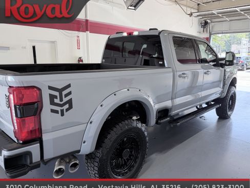 Used 2026 Ford F250 Lariat w/ Black Appearance Package AWD/4WD image 7