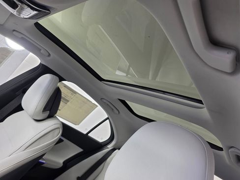 New 2026 Mercedes-Benz C 300 Sedan image 9