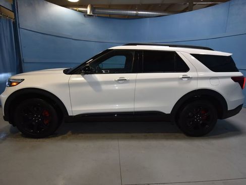 Used 2023 Ford Explorer ST w/ Equipment Group 401A AWD/4WD image 31