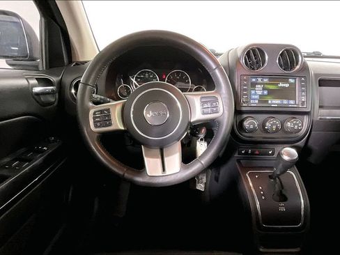Used 2013 Jeep Compass Limited w/ Sun/Sound Group FWD image 8