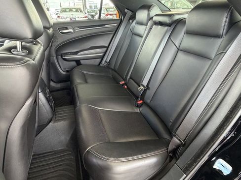 Used 2023 Chrysler 300 S w/ Comfort Group RWD image 25