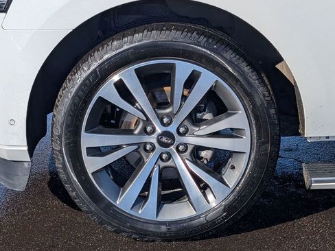 Used 2021 Ford Expedition Platinum image 15