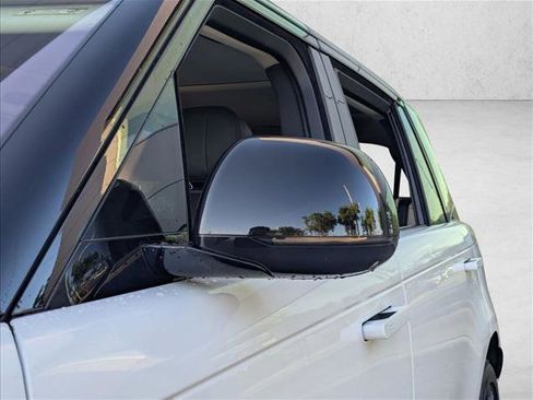 Used 2023 Land Rover Range Rover Long Wheelbase SE AWD/4WD image 7