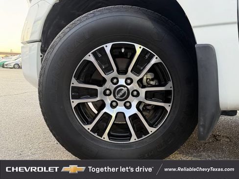 Used 2024 Nissan Titan SV w/ Accessory Utility Package RWD image 10