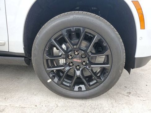 New 2026 GMC Yukon XL Denali w/ Sun & Power Step Package AWD/4WD image 6