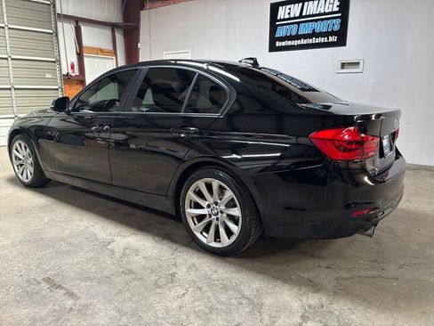 Used 2018 BMW 320i Sedan RWD image 11