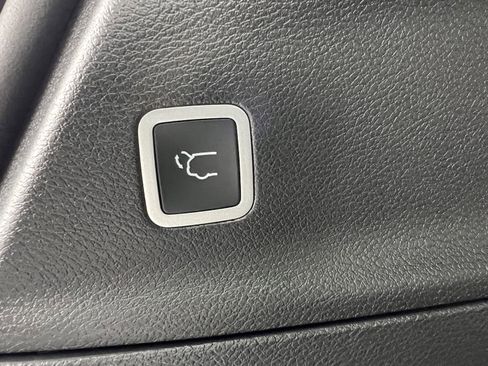 New 2026 Chrysler Pacifica Select image 56