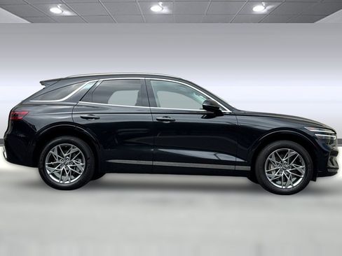 Used 2025 Genesis GV70 2.5T AWD/4WD image 7