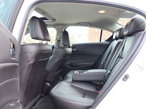 Used 2013 Acura ILX w/ Technology Package image 14