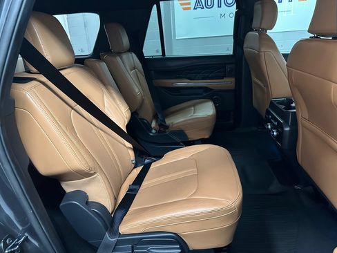 Used 2024 Ford Expedition Max Platinum AWD/4WD image 20