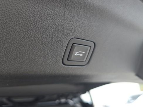 Used 2024 Cadillac Escalade ESV Premium Luxury w/ Performance Package image 11