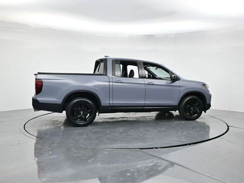 Used 2023 Honda Ridgeline Black Edition image 2